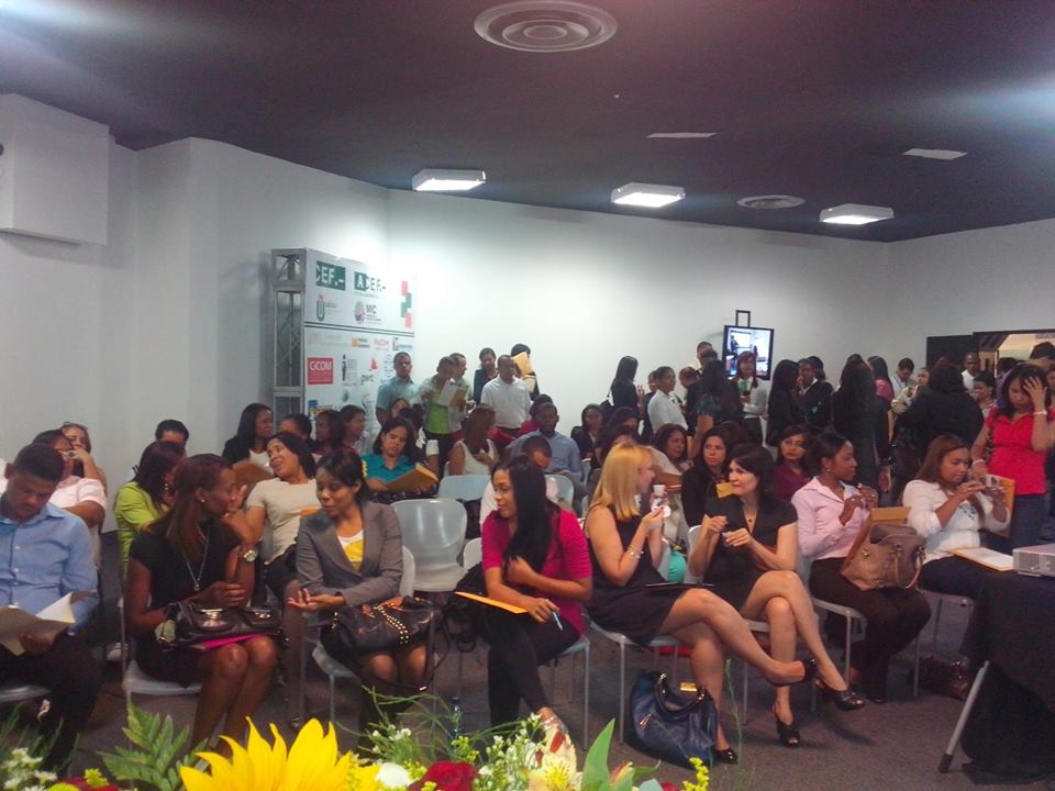 Jornada de Empleo y Emprendimiento en el Acrópolis Center de Santo Domingo1 Jornada de Empleo y Emprendimiento en el Acrópolis Center de Santo Domingo